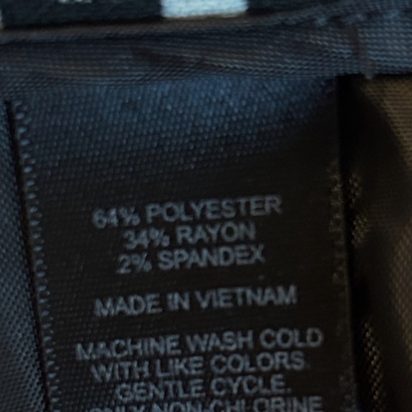 Women’s‎ Express Brand Black & White Geometric Pattern Pants | Size 6R - Picture 5 of 8